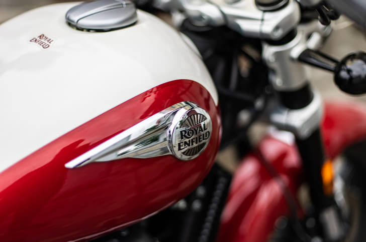 Dual-tone paint work looks fetching